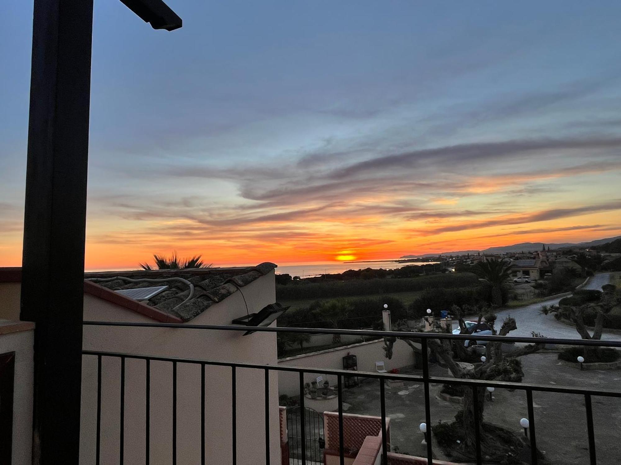 Domus Mare Luxury Apartment San Leone Bagian luar foto